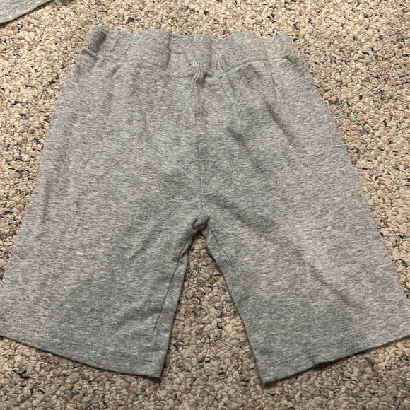 10/$25 😎 PJ Set “Best on the field” top sz 8 Cat & Jack bottoms sz 7 Carter’s - Picture 5 of 6